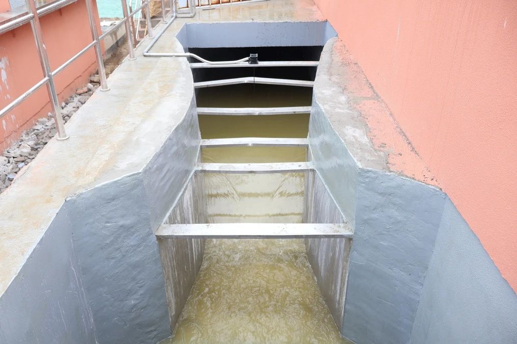 姜堰城區(qū)污水處理廠提標、擴建改造工程項目南區(qū)達標出水.jpg